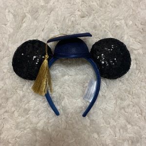 EUC Disney Parks Graduation Minnie/Mickey Ears